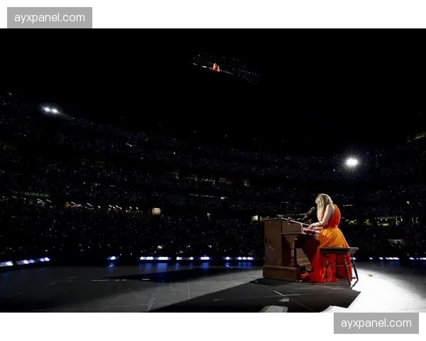 探访伯纳乌新顶棚:可开合结构在雨中首次投入使用 探访伯纳乌新顶棚:可开合结构在雨中首次投入使用